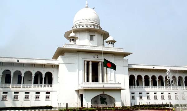 কালো কোট-গাউন পরতে হবে না বিচারক-আইনজীবীদের
