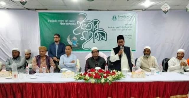 ভূরুঙ্গামারীতে ইসলামী ব‍্যাংকের ইফতার ও দোয়া মাহফিল