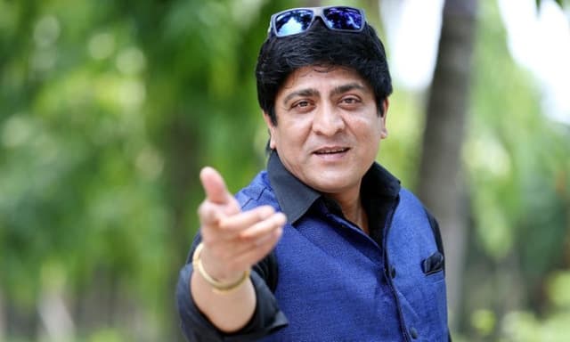 পরিচালনায় অমিত হাসান, লিখেছেন গানও