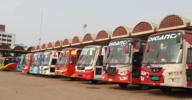 বন্ধ ঘোষণা দূরপাল্লার যাত্রী পরিবহন