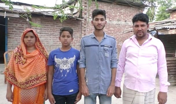 মেডিক্যালে চান্স পাওয়া হিলির মেধাবী শিক্ষার্থী রিফাতের ভর্তি নিয়ে অনিশ্চিতা