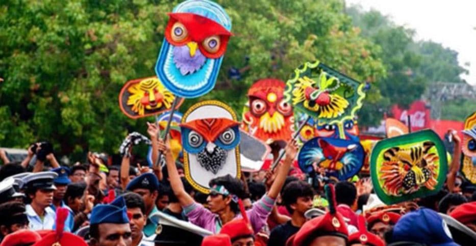 মুখোশ পরে রমনার বটমূলে প্রবেশ করা যাবে না