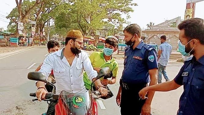 লকডাউন  কঠোর অবস্থানে সরাইল প্রশাসন