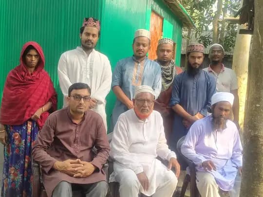 ভূরুঙ্গামারীতে অসহায় দুই নারীকে ঘর উপহার দিয়েছে ভূরুঙ্গামারী ফাউন্ডেশন