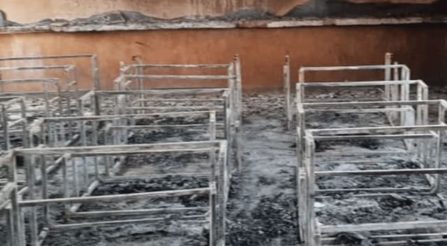 আগুনে পুড়ে ২০ শিশুর মৃত্যু