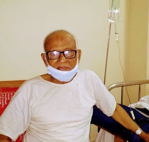 শ্রদ্ধা ভালবাসায় চির নিদ্রায় শায়িত হলেন সিরাজ মাস্টার