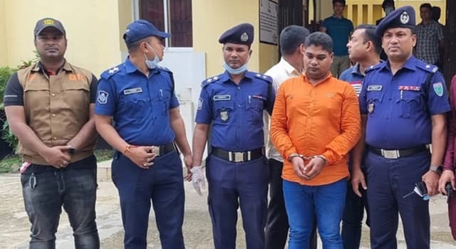 নারীর নামে ফেসবুক আইডি, অবশেষে হত্যা