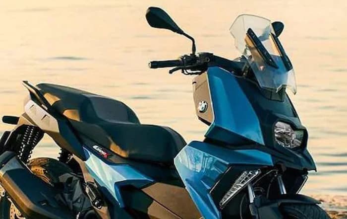 হেলমেট না পরলে স্টার্ট নেবে না স্কুটার!