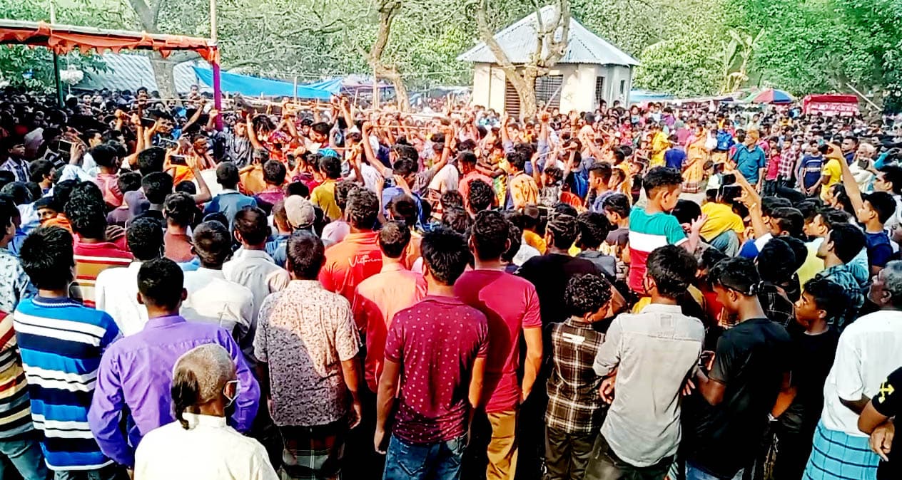 পাঁচবিবিতে হাজারও ভক্তর পদচারোনায় চামুন্ডা মেলা সম্পন্ন হলো