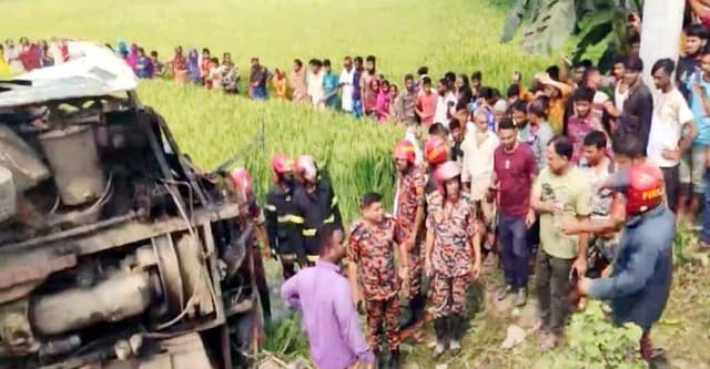ময়মনসিংহে দুই বাসের মুখোমুখি সংঘর্ষে নিহত ২, আহত ১৫