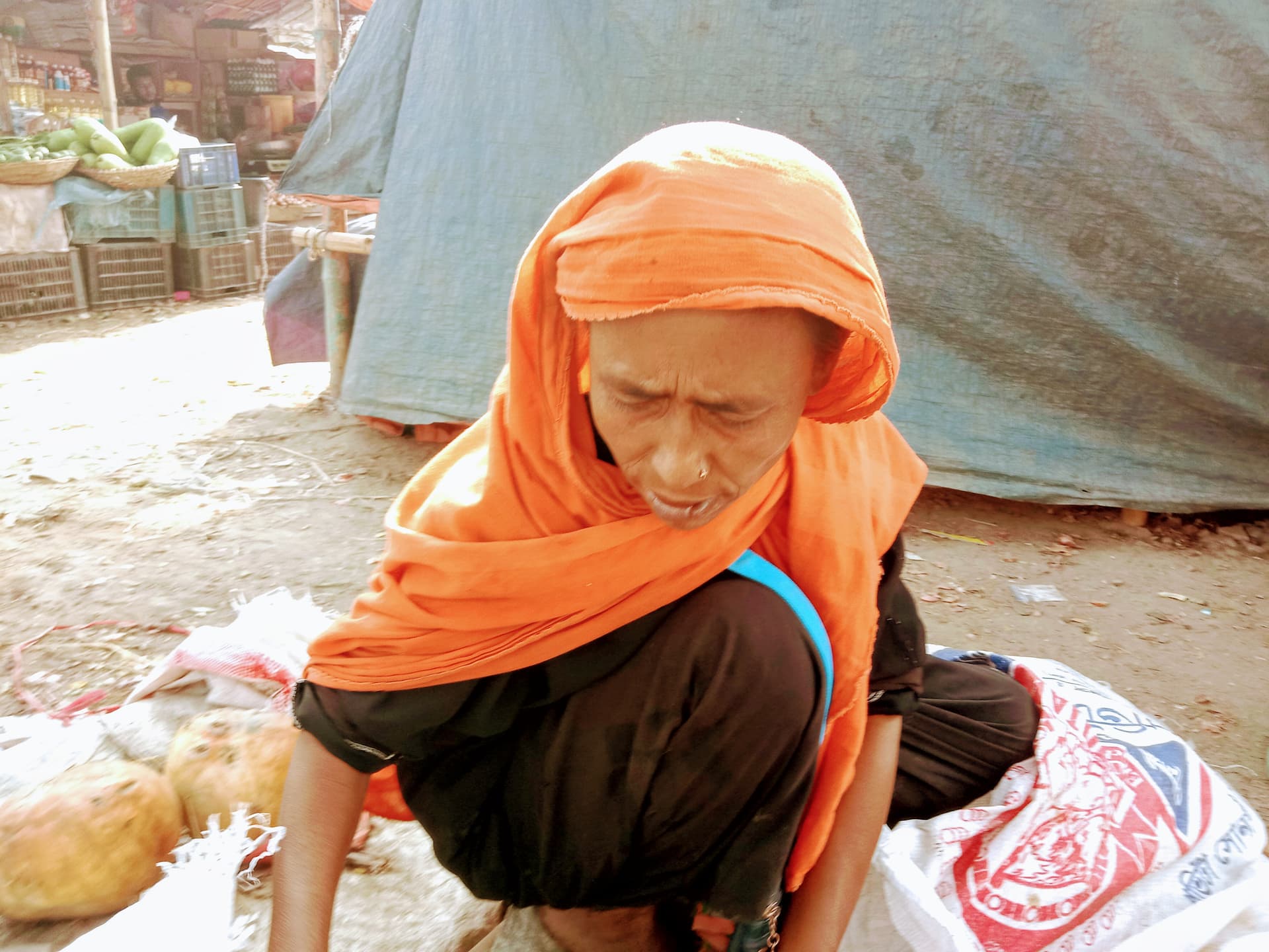 লকডাউন কি'রে বাবা ! পেটের ক্ষিধা কি মানে!