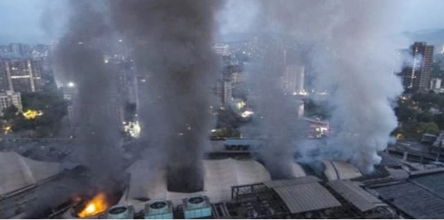 ভারতে করোনা হাসপাতালে ভয়াবহ আগুন