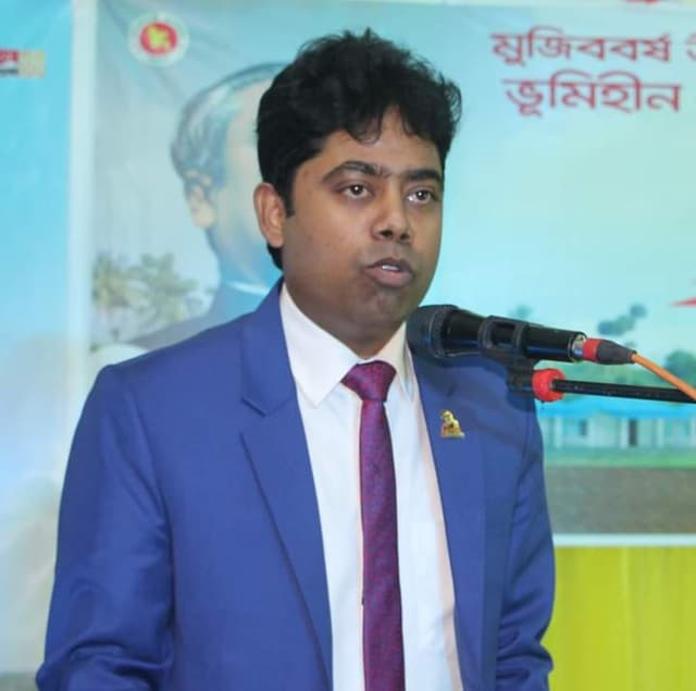 নেছারাবাদে ইউএনও করোনায় আক্রান্ত