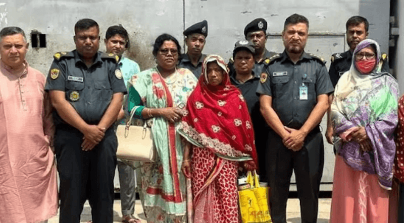 ২৩ বছর পর জেল থেকে বেরিয়ে দেখেন পরিবারের কেউই নেই তার