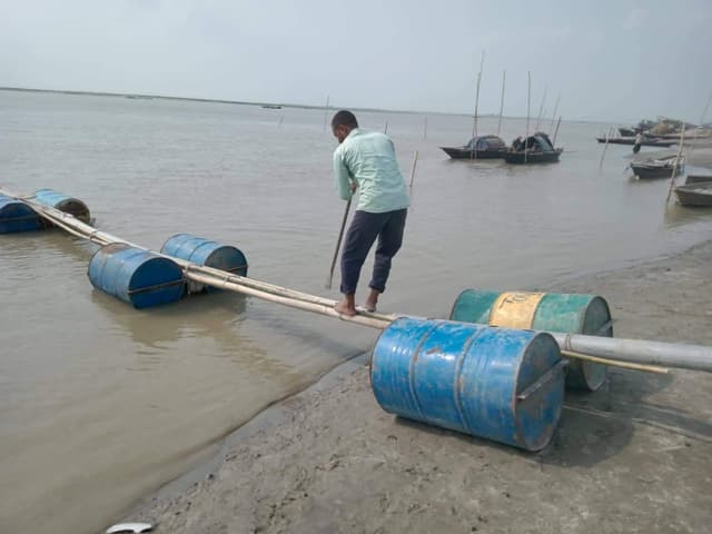ভূঞাপুরে অবৈধ বাংলা ড্রেজারের পাইপ ধ্বংস
