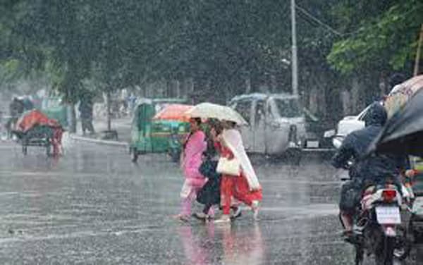 তীব্র গরমে টানা তিনদিন বৃষ্টির পূর্বাভাস