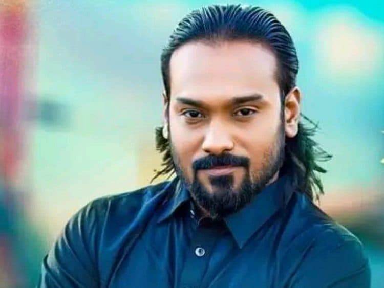 সড়ক দুর্ঘটনায় কণ্ঠশিল্পী পাগল হাসানসহ নিহত ২