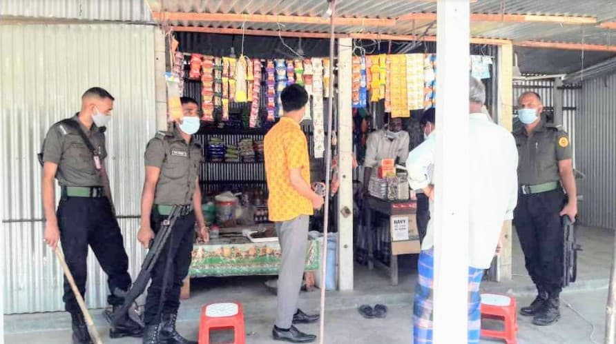 ষষ্ঠ দিনে গোয়ালন্দে ১০ জনকে জরিমানা