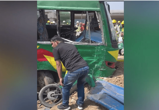 বিমানবন্দরের বাউন্ডারি ভেঙে ঢুকে গেল বাস