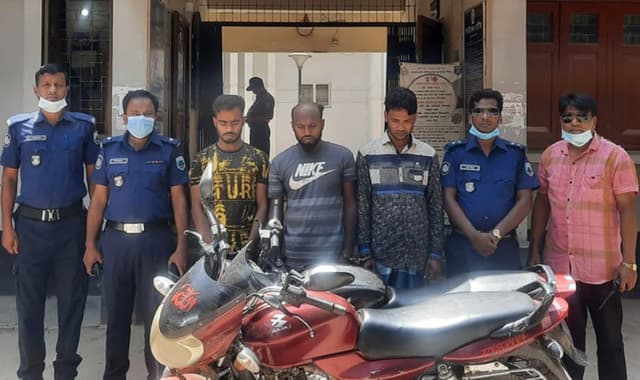 শেরপুরে মোটর সাইকেল চোর সিন্ডিকেটের ৩ সদস্য আটক