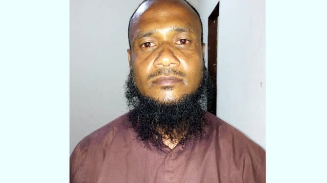 ছাত্রী ধর্ষণের অভিযোগে মাদ্রাসা শিক্ষক আটক