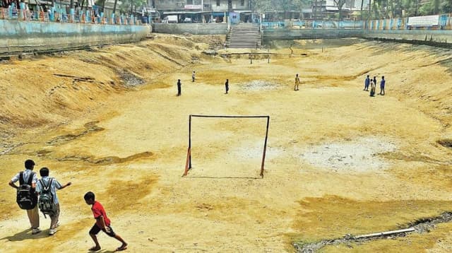 বৃষ্টির জন্য কৃষকের হাহাকার!