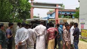 মসজিদ-ঈদগাহ নিয়ে সংঘর্ষে নিহত ২