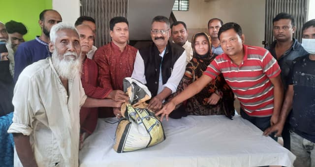 ভূঞাপুরে ৩১’শ পরিবারের মধ্যে ভিজিএফের চাল বিতরণ