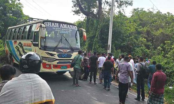 চুয়েট শিক্ষার্থী নিহতের ঘটনায় ঘাতক বাসের চালক গ্রেফতার