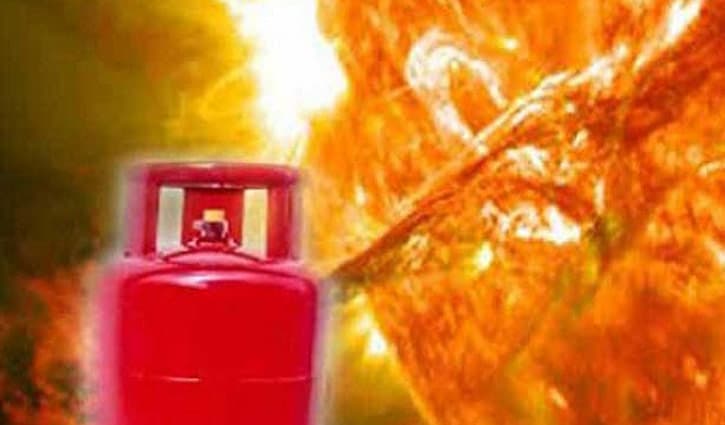 গ্যাসের আগুনে দগ্ধ স্বামী-স্ত্রীর মৃত্যু