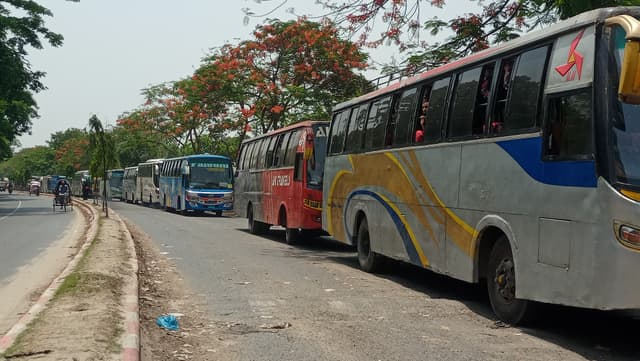 ৬ কিলোমিটারে সহস্রাধিক যানবাহনের সারি, ভোগান্তি চরমে