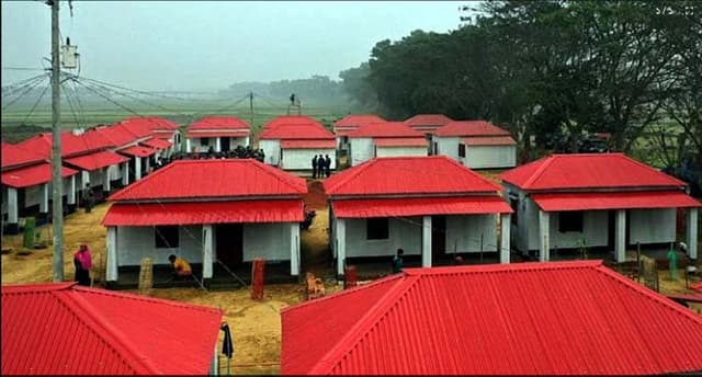 ঝিনাইদহে ৩৬৬টি পরিবার পাচ্ছে প্রধানমন্ত্রীর ঈদ উপহার