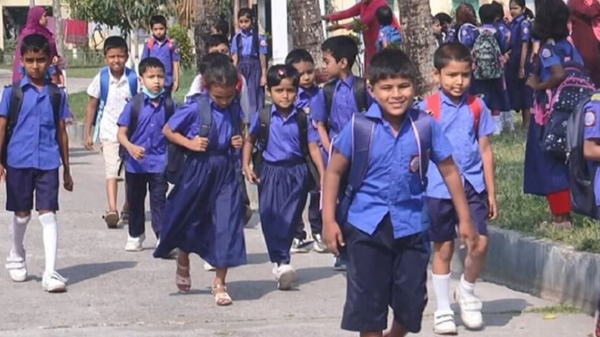 শিক্ষাপ্রতিষ্ঠানে ছুটি আরও বাড়বে কি না, জানা যাবে শনিবারের মধ্যে