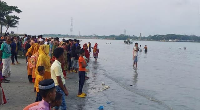 বাবার সাথে নদীতে গোসলে করতে গিয়ে নিখোঁজ কিশোর