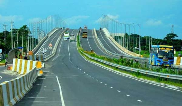 এক্সপ্রেসওয়েতে মোটরসাইকেল চলাচল বন্ধ করা হবে: বিআরটিএ চেয়ারম্যান