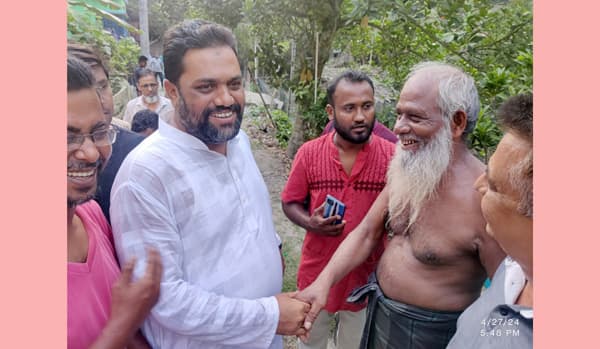 কারো ভয়বীতি বা প্রলোভনে না পরে যোগ্য প্রার্থীকেই ভোট দিন: : এসএম জাকির