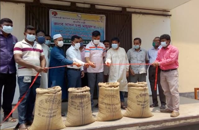 হিলিতে ধান-গম ক্রয় উদ্বোধন