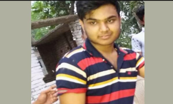 এখনো কাঁদছে বজ্রপাতে নিহত নাবিল খানের পরিবার