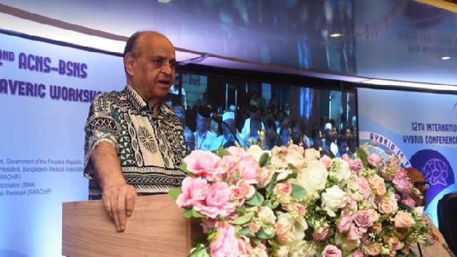 ভুল চিকিৎসা বলার অধিকার কারোরই নাই : স্বাস্থ্যমন্ত্রী