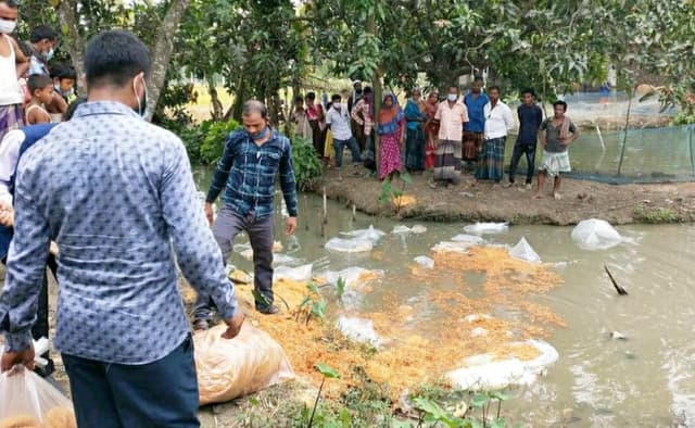 হিলিতে ভেজাল সেমাই তৈরি করায় লক্ষাধিক টাকা জরিমানা
