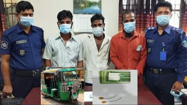 দেবীদ্বার পুলিশের অভিযানে ৩ ছিনতাইকারী গ্রেফতার