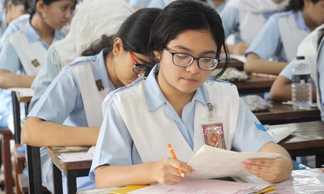 এসএসসি-এইচএসসিঃ এবার পরীক্ষায় বসতেই হবে শিক্ষার্থীদের