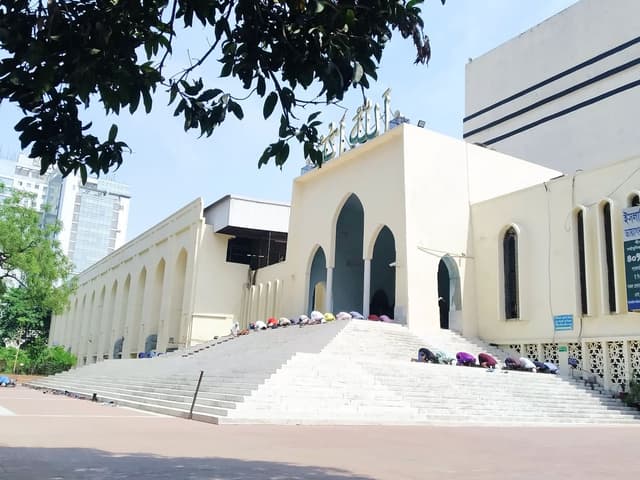 ইতিকাফ অবস্থায় করণীয় ও বর্জনীয়