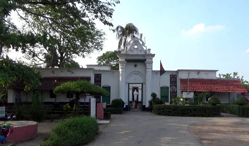 রবীন্দ্রনাথ ঠাকুরের জন্মবার্ষিকীতে নতুন সাজে স্মৃতিধন্য পতিসর