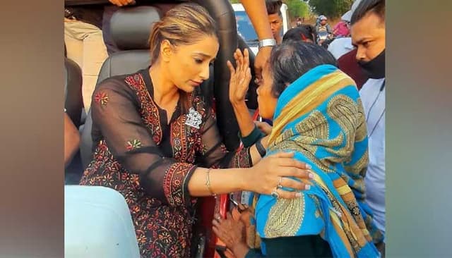 হেরেও আমজনতার পাশে সায়ন্তিকা