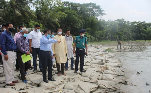সুগন্ধা নদীর চলমান প্রকল্প পরিদর্শনে পানিসম্পদ প্রতিমন্ত্রী
