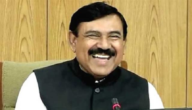 দূরপাল্লার গণপরিবহন চালুর দাবি মালিক-শ্রমিকদের