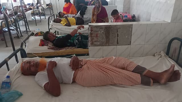 কলাপাড়ায় তুচ্ছ ঘটনায় বৃদ্ধকে মারধর