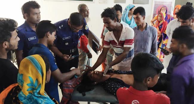 পিরোজপুরে ইটভাঙ্গা মেশিন উল্টে যুবক নিহত