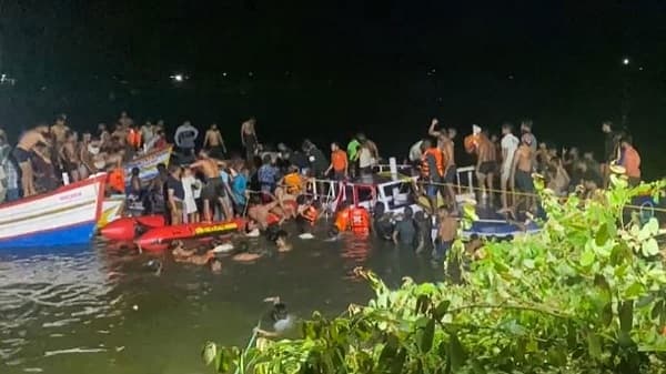কেরালায় পর্যটকবাহী নৌকাডুবিতে নিহত অন্তত ২০